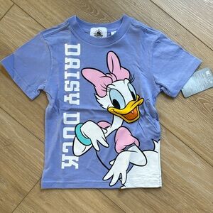 NWT Disney Daisy Duck T Shirt